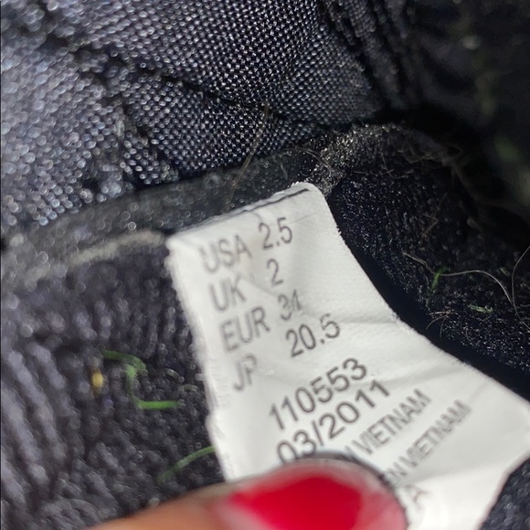 Boys youth size 2.5 DIADORA soccer shoes - Picture 6 of 6